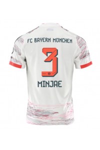 Bayern Munich Kim Min-jae #3 Fotballdrakt Borte Klær 2025-26 Korte ermer